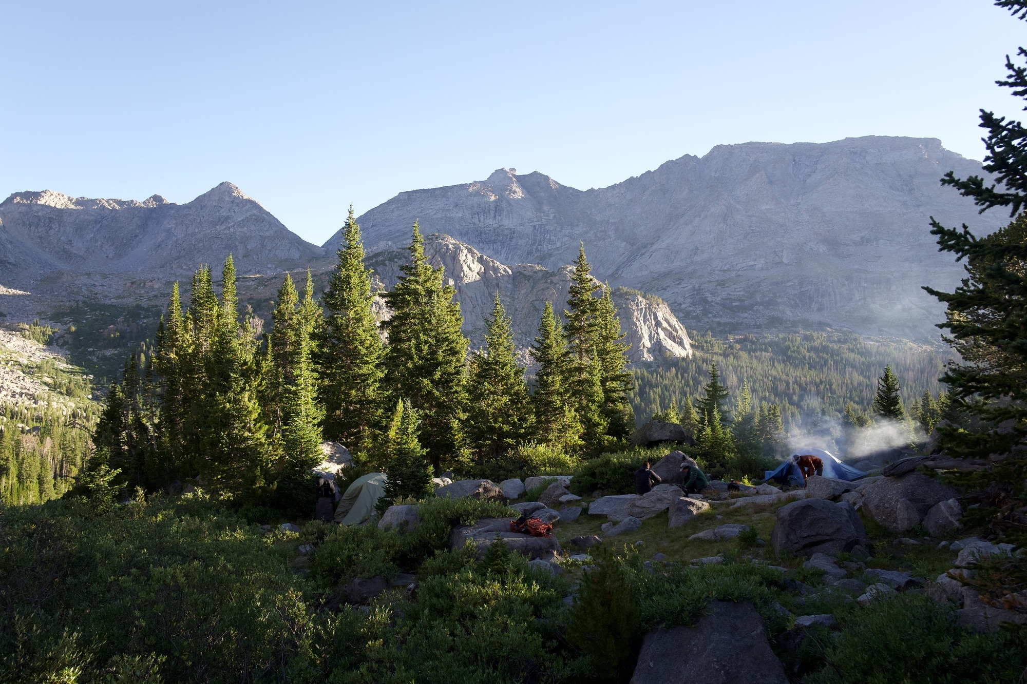 Cirque camp morning